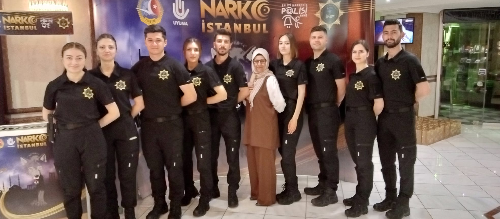 Derneğimiz, İstanbul'da Düzenlenen En İyi Narkotik Polis Anne Programına Katıldı.