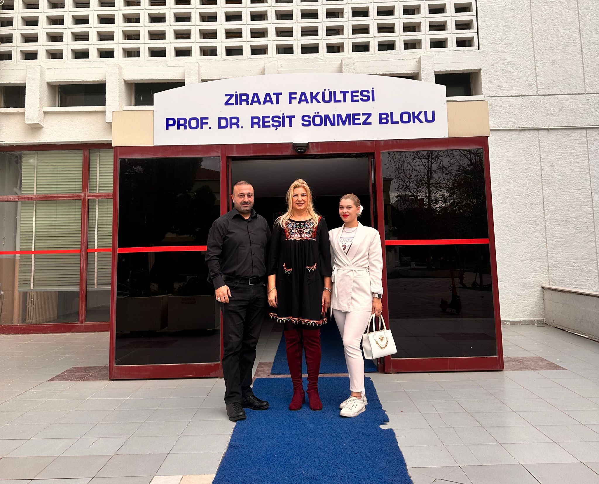 Genel Başkanımız Sayın Bedri YALÇIN Ege Üniversitesinde Bağımlılık Farkındalığı Semineri Düzenledi.