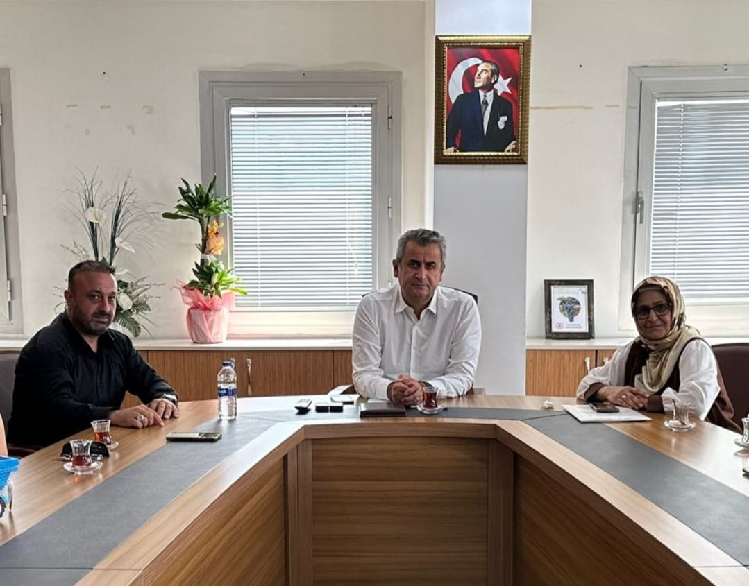 Genel Başkanımız Bedri YALÇIN, Karabağlar Kaymakamı Sayın Mehmet ÖZER'i Ziyaret Etti.